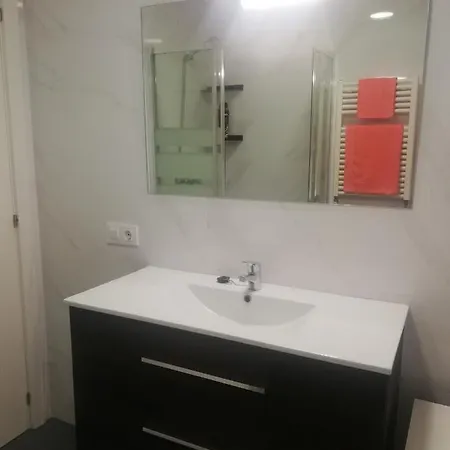 4 Dormitorios Y Terraza, Santiago De Compostela